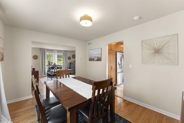 1888 Woodsfield DRIVE, Richfield, WI 53076