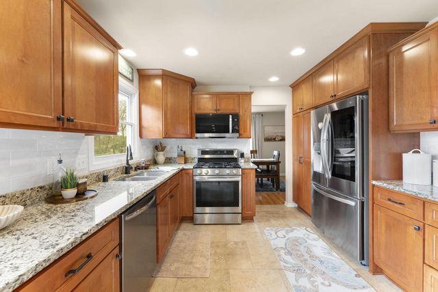 1888 Woodsfield DRIVE, Richfield, WI 53076