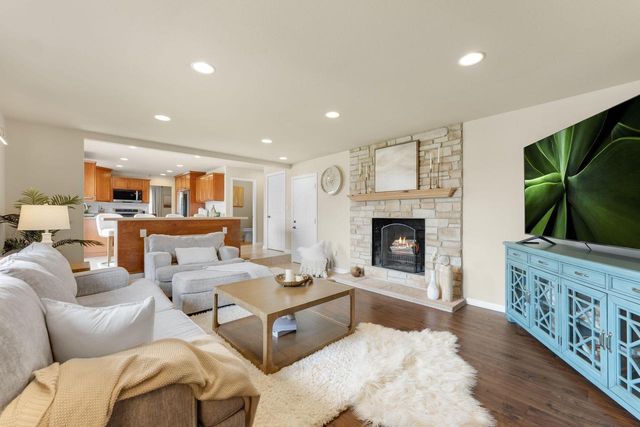 1888 Woodsfield DRIVE, Richfield, WI 53076