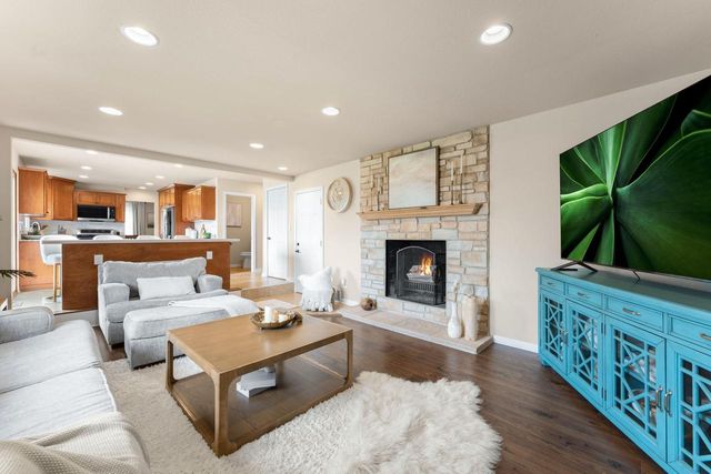 1888 Woodsfield DRIVE, Richfield, WI 53076
