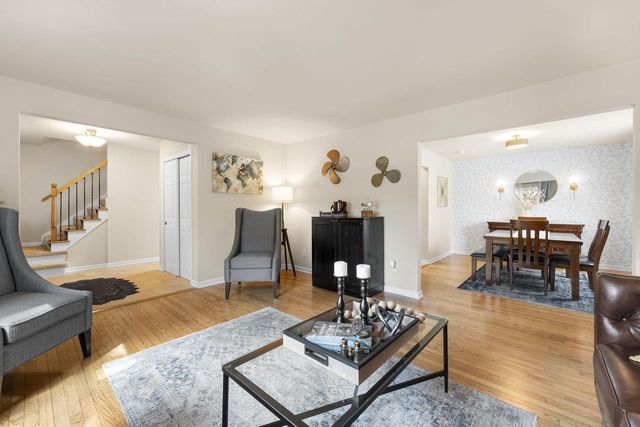 1888 Woodsfield DRIVE, Richfield, WI 53076