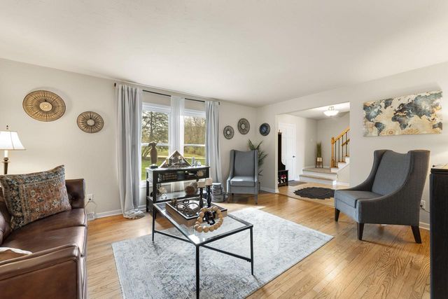 1888 Woodsfield DRIVE, Richfield, WI 53076