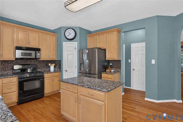 2201 Water Horse Ct, Midlothian, VA 23112
