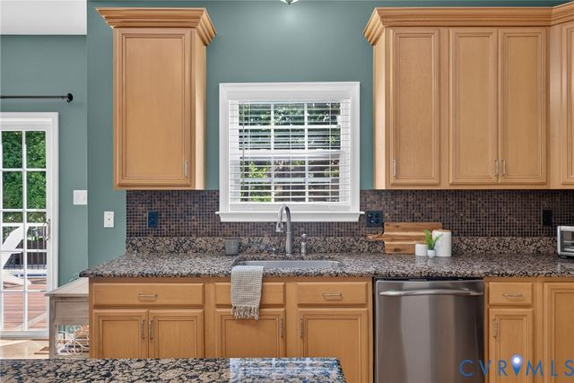 2201 Water Horse Ct, Midlothian, VA 23112