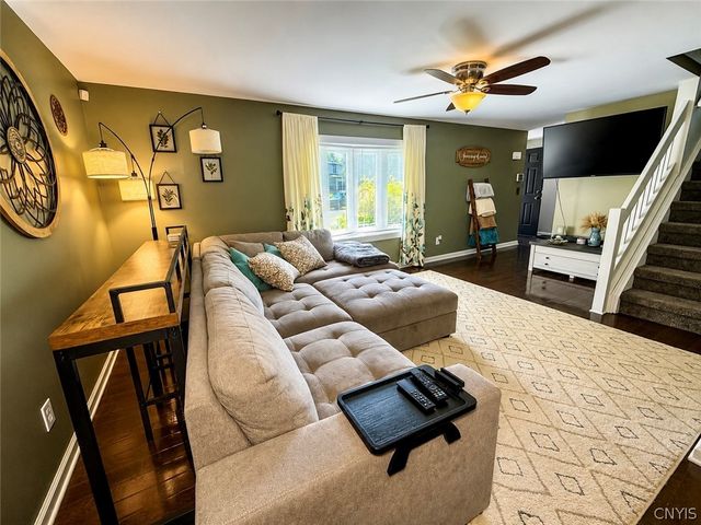 5515 Chateau Lane, Clay, NY 13041