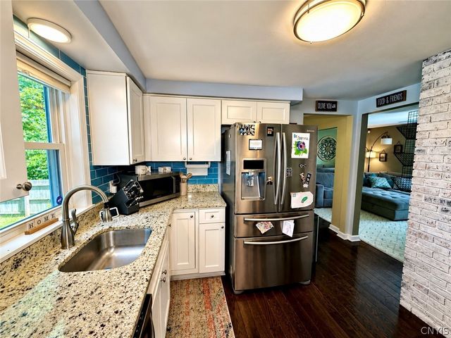 5515 Chateau Lane, Clay, NY 13041