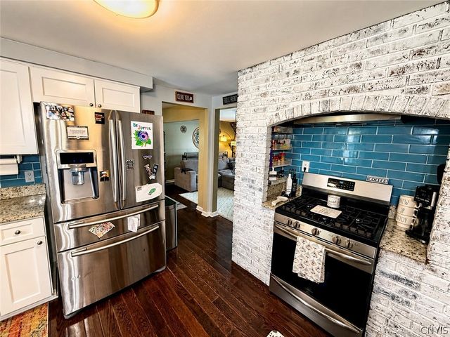 5515 Chateau Lane, Clay, NY 13041
