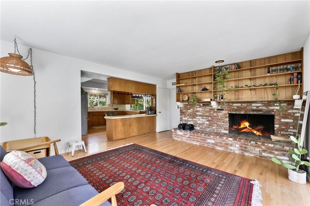 1425 Longview, Fullerton, CA 92831