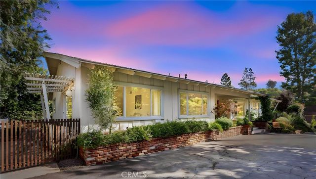 1425 Longview, Fullerton, CA 92831
