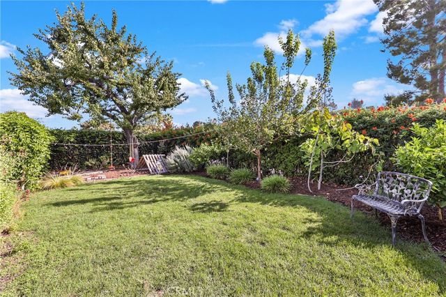 1425 Longview, Fullerton, CA 92831
