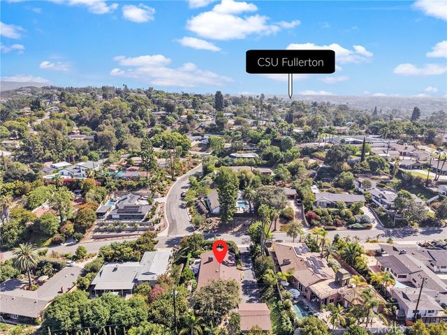 1425 Longview, Fullerton, CA 92831