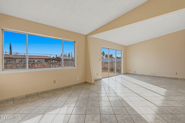 11132 WHARF COVE Drive, El Paso, TX 79936