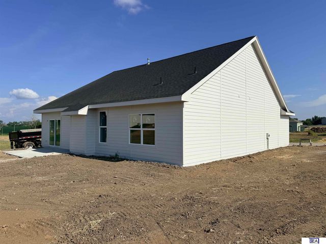 8910 Reed Street, Papillion, NE 68046