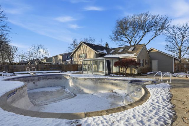 2957 Armstrong Drive, Orion Twp, MI 48360