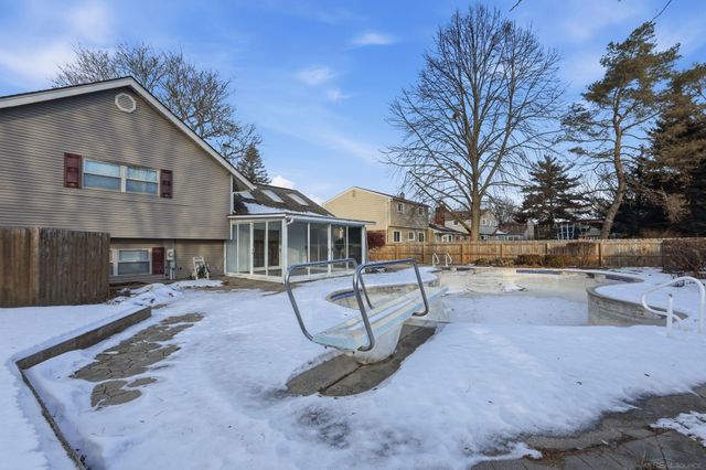 2957 Armstrong Drive, Orion Twp, MI 48360