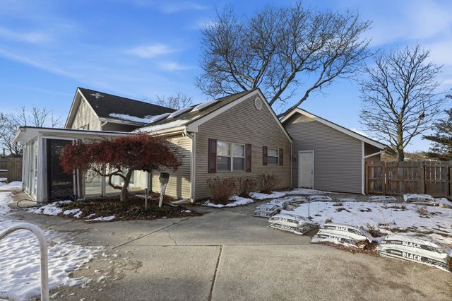 2957 Armstrong Drive, Orion Twp, MI 48360