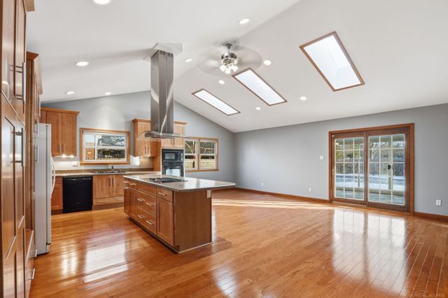 2957 Armstrong Drive, Orion Twp, MI 48360