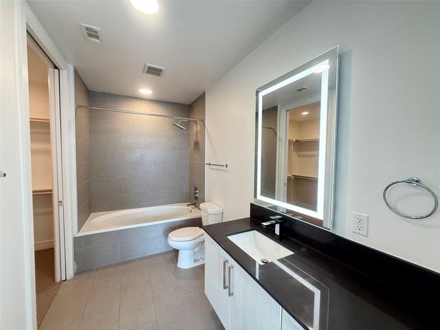 3300 Main St B1., Houston, TX 77002