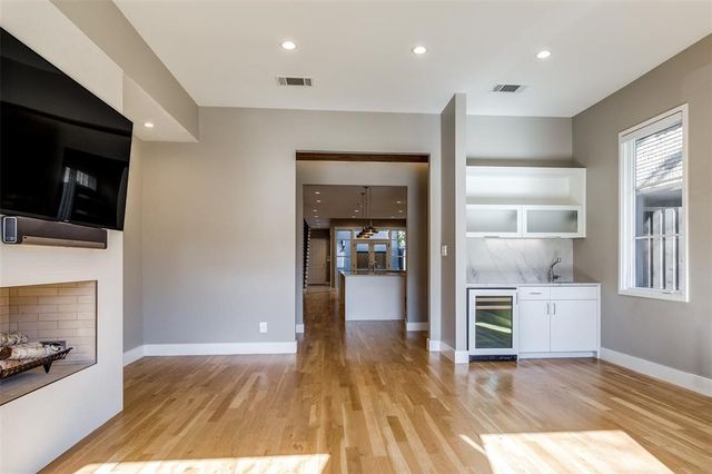 4147 Prescott Avenue, Dallas, TX 75219