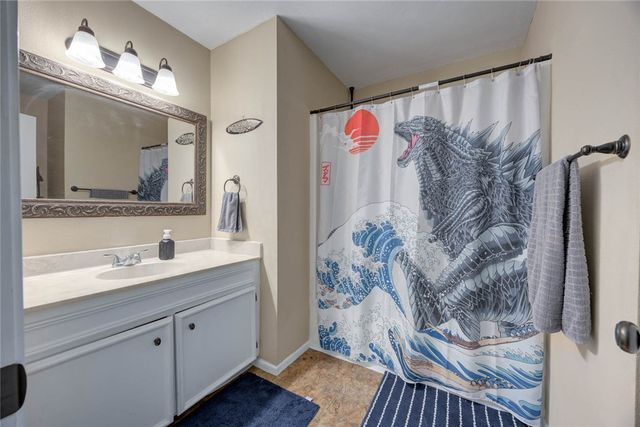 6709 Oakgate Dr, Corpus Christi, TX 78413