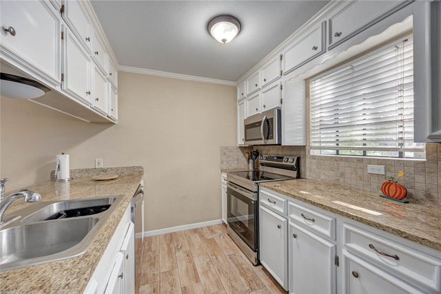 6709 Oakgate Dr, Corpus Christi, TX 78413