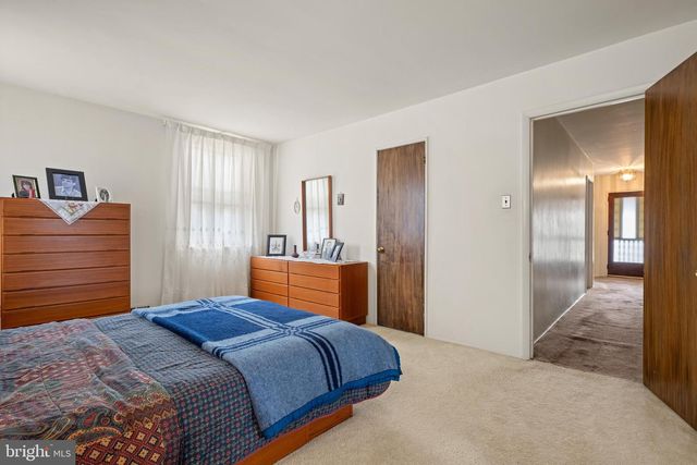 7450 4TH AVE, Elkins Park, PA 19027