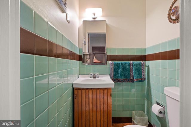 7450 4TH AVE, Elkins Park, PA 19027