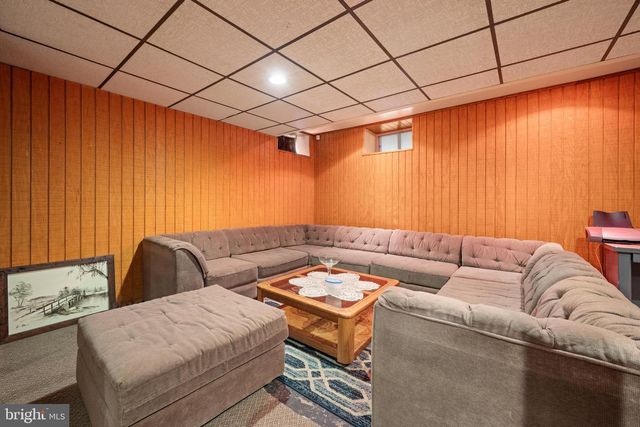 7450 4TH AVE, Elkins Park, PA 19027