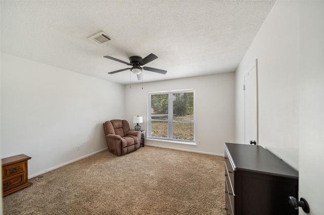 7457 County Line Road, Willis, TX 77378