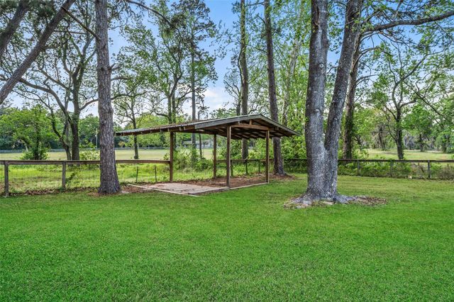 7457 County Line Road, Willis, TX 77378