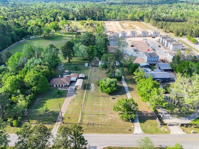 7457 County Line Road, Willis, TX 77378