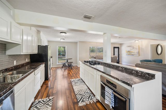 7457 County Line Road, Willis, TX 77378