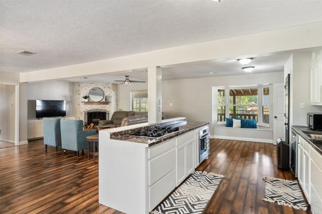 7457 County Line Road, Willis, TX 77378