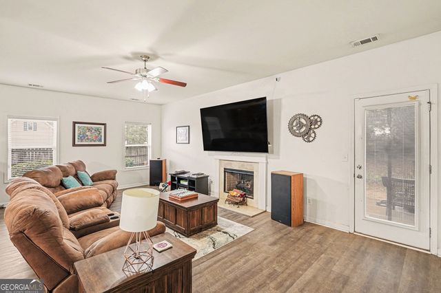 19 Laurelcrest Lane, Dallas, GA 30132