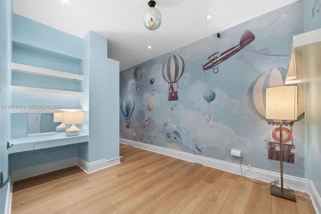 200 Ocean Lane Dr 108, Key Biscayne, FL 33149