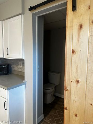 11836 Garfield Street, Riverview, MI 48193