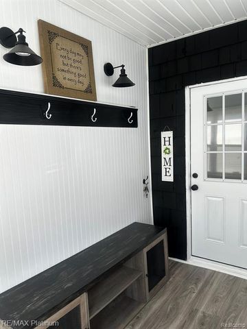 11836 Garfield Street, Riverview, MI 48193