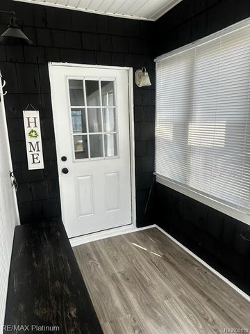 11836 Garfield Street, Riverview, MI 48193