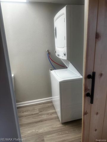 11836 Garfield Street, Riverview, MI 48193