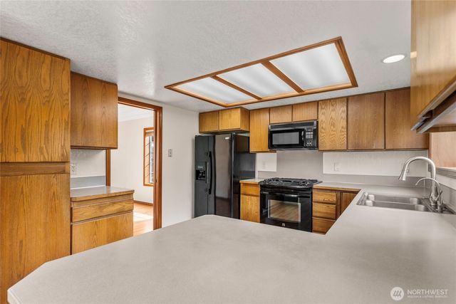 6119 Gold Court SW, Tumwater, WA 98512