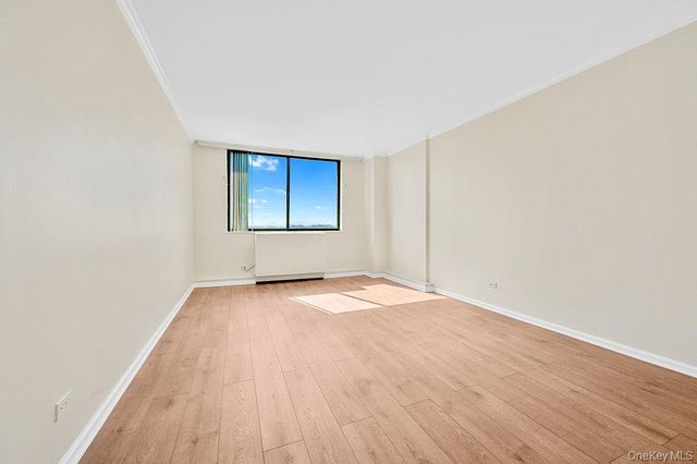 2 Bay Club Drive 16V, Bayside, NY 11360