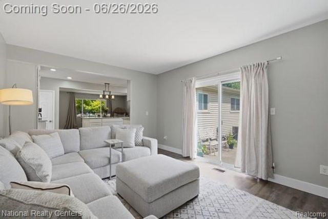 11425 Russell Avenue, Plymouth Charter Township, MI 48170