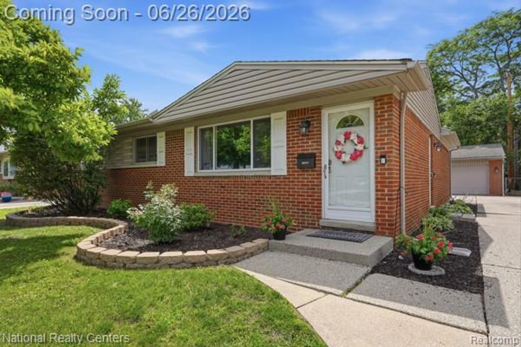 11425 Russell Avenue, Plymouth Charter Township, MI 48170