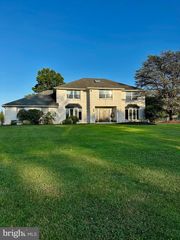 434 GWYNEDD VALLEY DRIVE, Gwynedd Valley, PA 19437