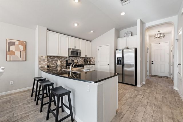 514 Wincliff DR, Buda, TX 78610