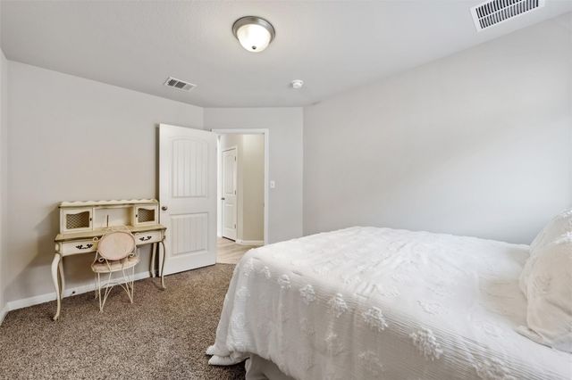 514 Wincliff DR, Buda, TX 78610