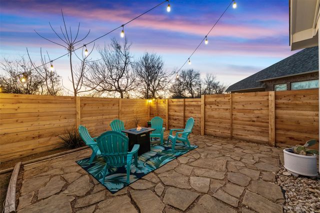 514 Wincliff DR, Buda, TX 78610