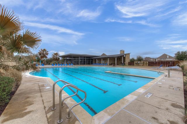 514 Wincliff DR, Buda, TX 78610