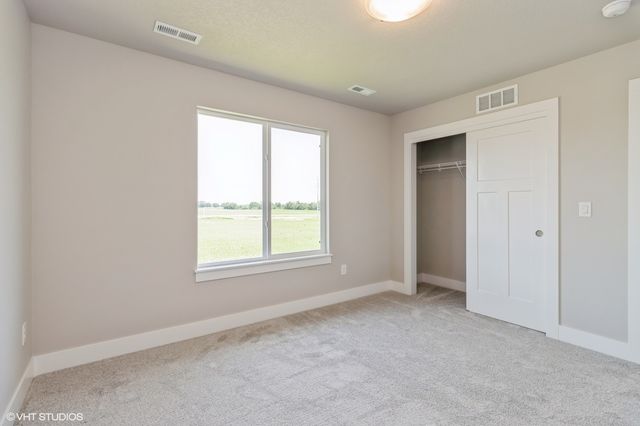 6806 SE 7th Avenue, Pleasant Hill, IA 50327