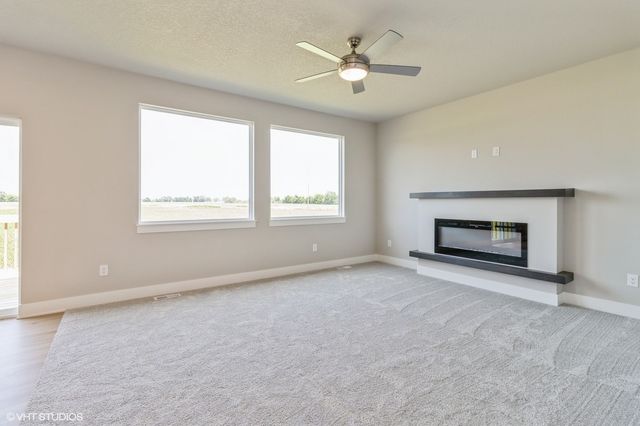 6806 SE 7th Avenue, Pleasant Hill, IA 50327